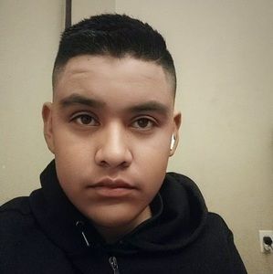 Meet your Posher, Cesar